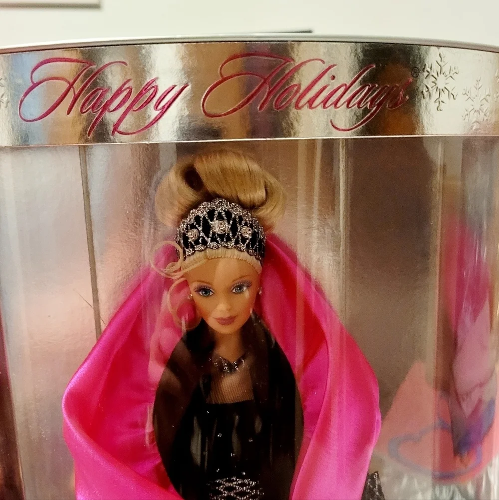 1998 Happy Holidays Special Edition Barbie Doll from Mattel. Rare Misprint